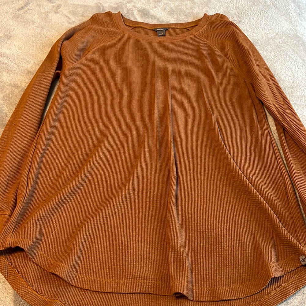 Mustard Eddie Bauer waffle shirt L